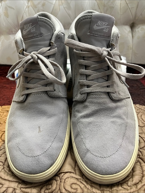 Nike Other - Nike Men’s Light Gray Nike SB Canvas Sneakers / Size 12